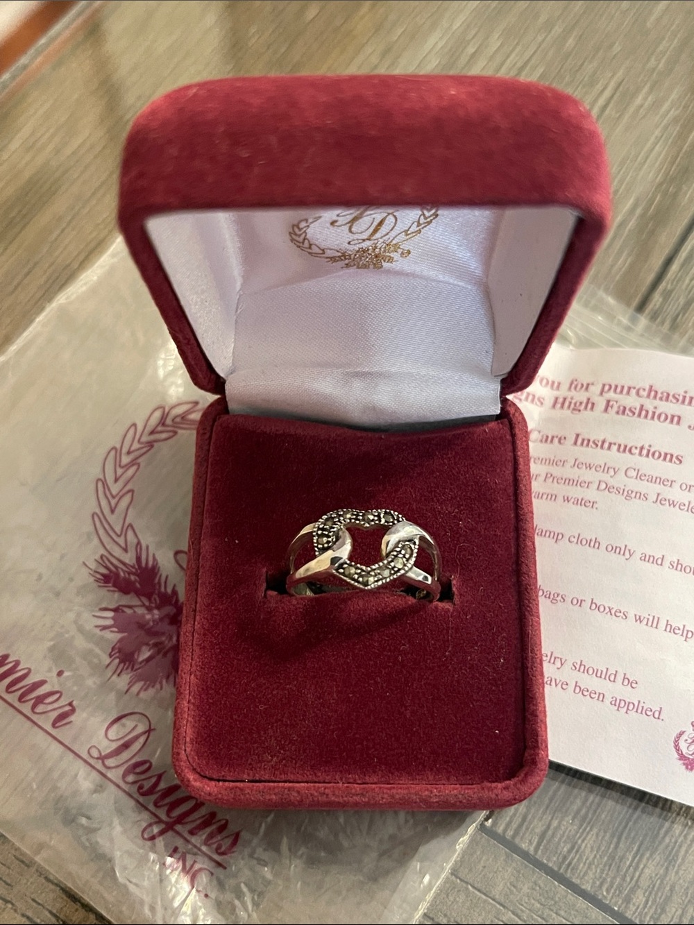 2006 Premier Designs “Forever Yours” Sterling Silver Marcasite Heart Ring Size 8